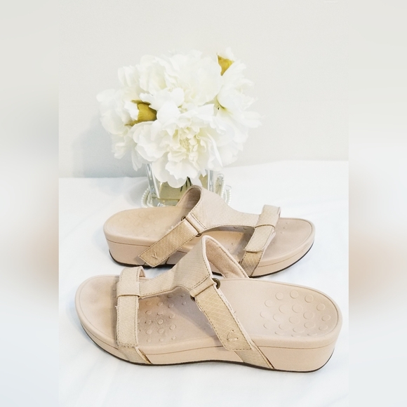 Vionic Ellie Slide Sandal - Picture 2 of 12
